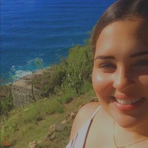 Meet your Posher, Cheila